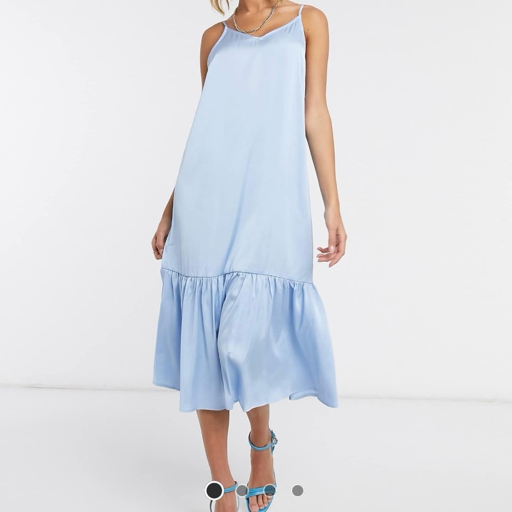 Elegant Light Blue Sleeveless Dress